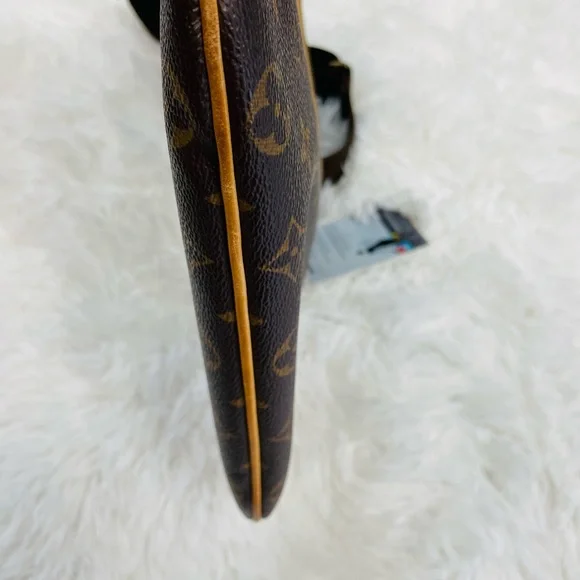 LOUIS VUITTON MONOGRAM POCHETTE BOSPHORE CROSSBODY BAG MI1006 ‼️PURGE SALE‼️ - Picture 5 of 16